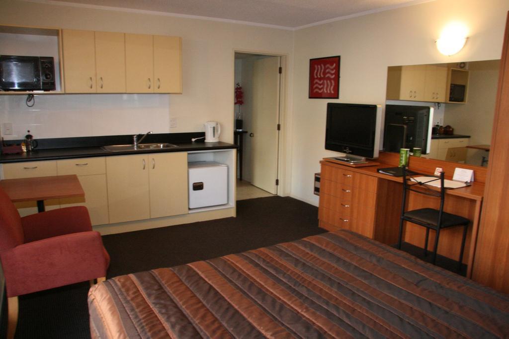 The Towers On The Park Christchurch Exterior foto
